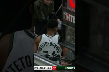 Giannis WALKS OFF EARLY and ignores Doc's sub leaving 4 on the floor!👀