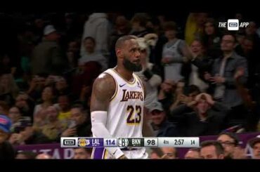 LeBron James gets standing ovation from Brooklyn Nets crowd 🔥