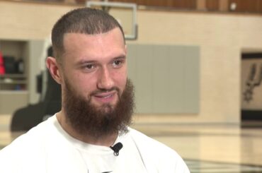 FULL INTERVIEW: Spurs' Sandro Mamukelashvili discusses basketball, bond with Wemby and more